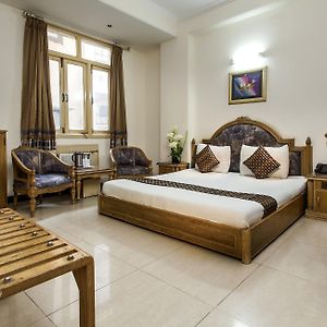 Hotel Sunstar Residency